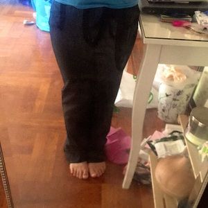 Gap curvy black color pants, size is 00
